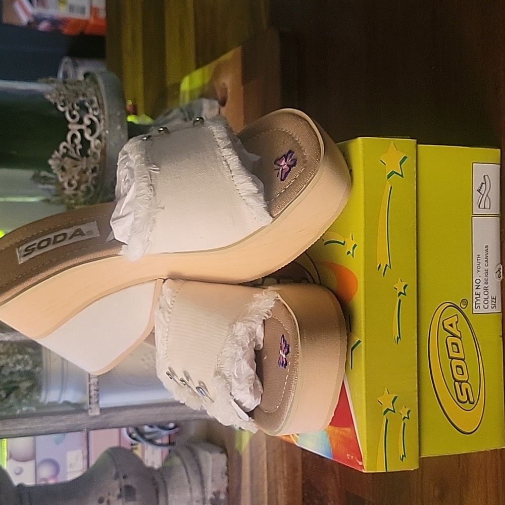 Soda Sandals